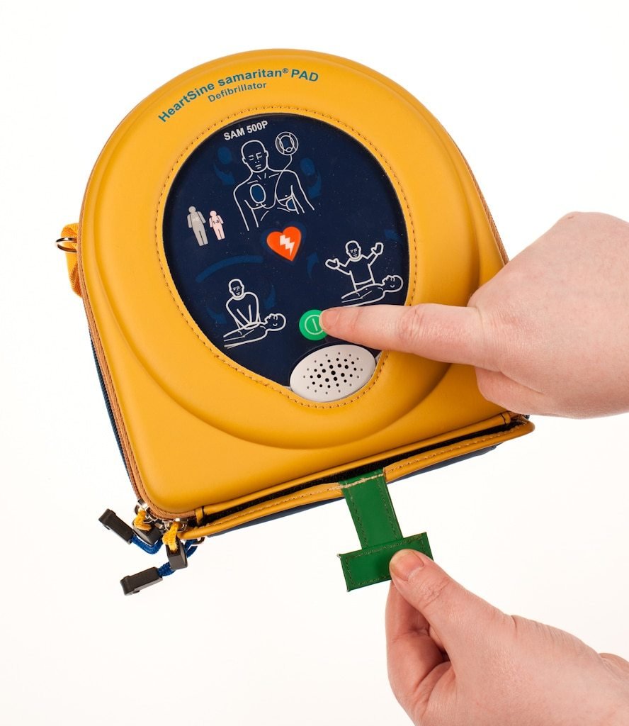 HeartSine Samaritan PAD 500P Defibrillator Package | With Alarmed Wall